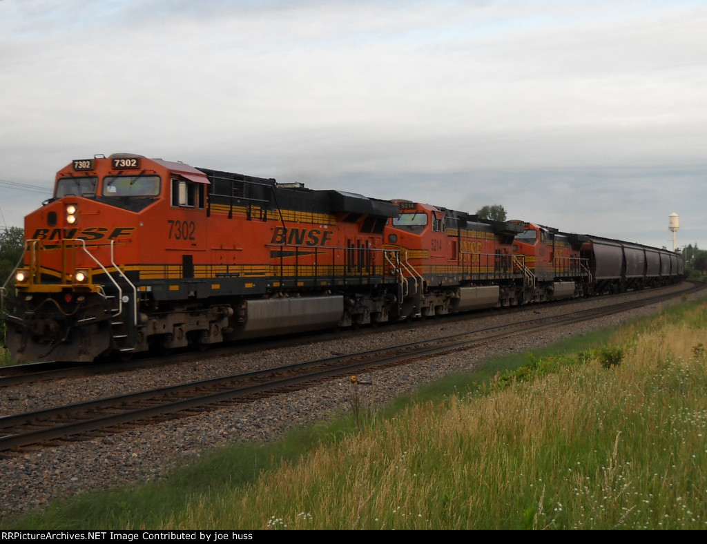 BNSF 7302 East